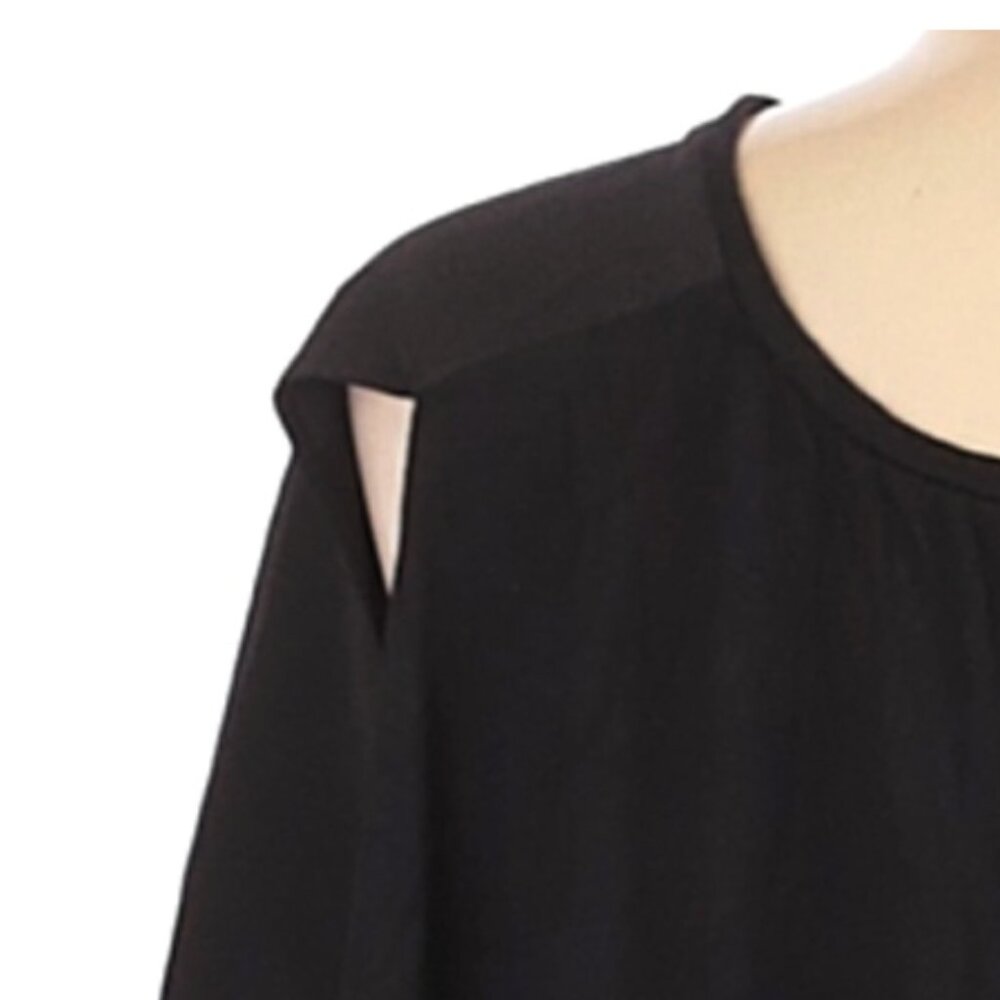 Black Lola & Sophie Size M Short sleeve blouse with open shoulder slits
